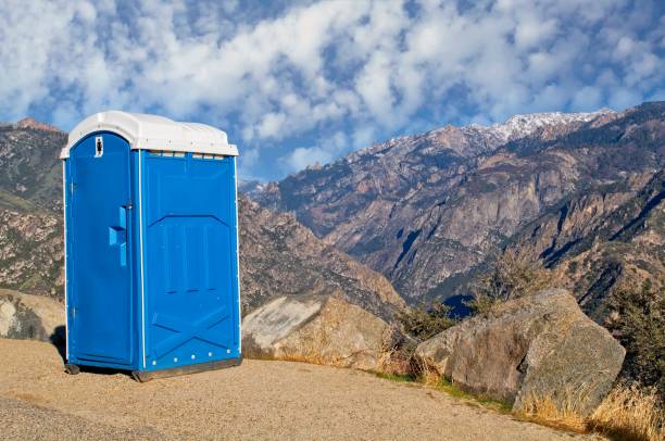 Best Porta potty delivery and setup  in Southfield, MI